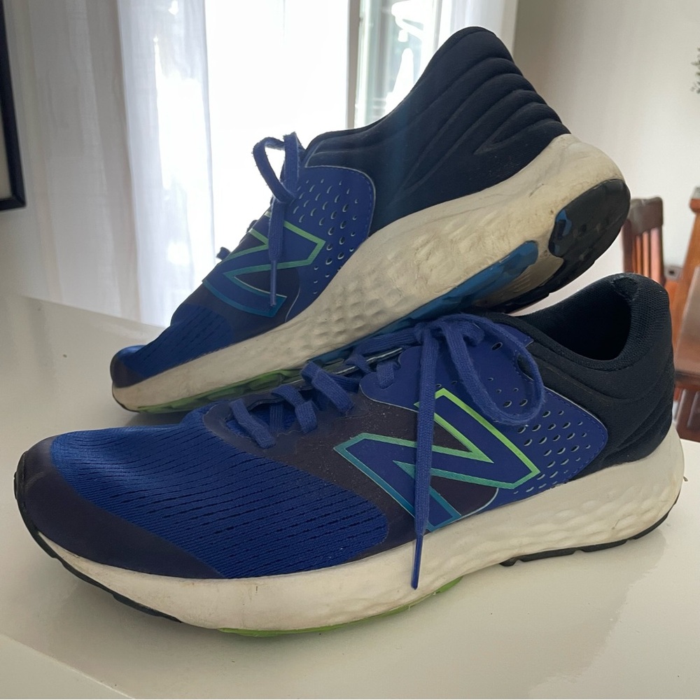New Balance Men's Blue and Black Running Shoes